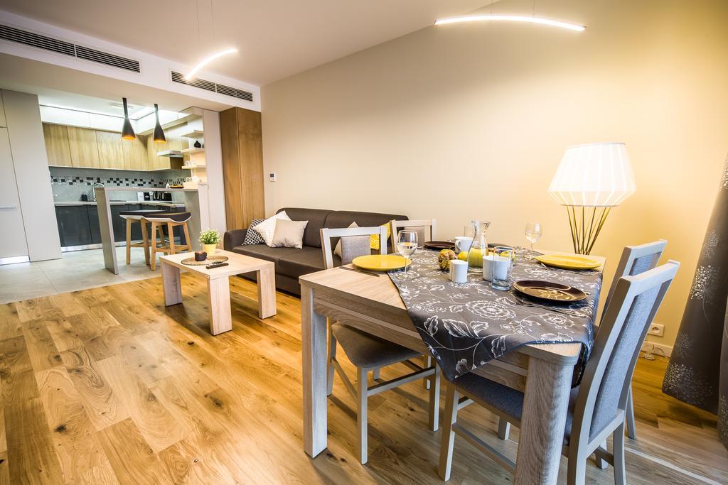 Kazimierz Friendhouse Apartments Krasków Εξωτερικό φωτογραφία