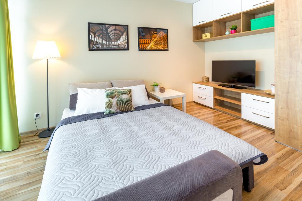 Kazimierz Friendhouse Apartments Krasków Εξωτερικό φωτογραφία